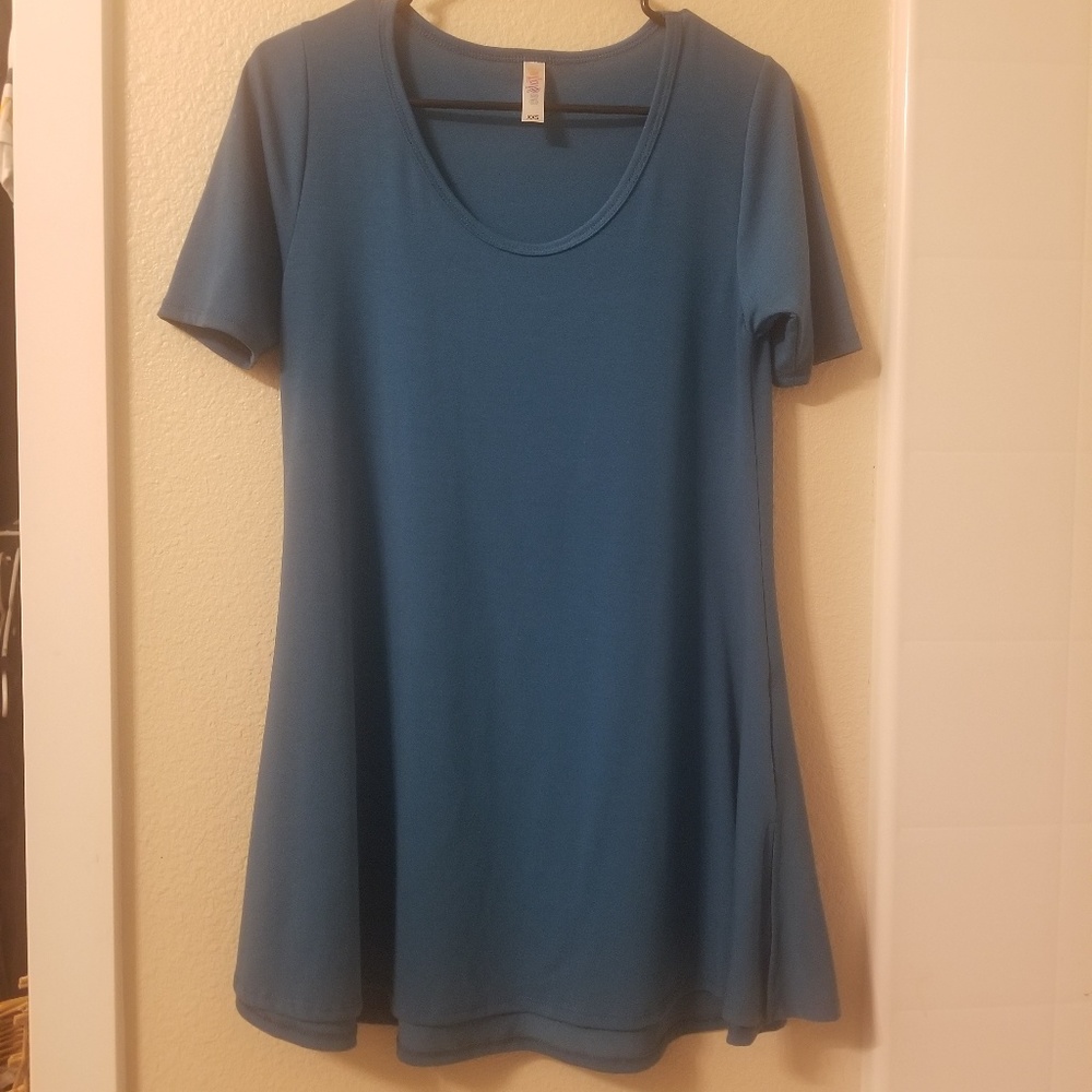 Lularoe Perfect Tee Size XXS.